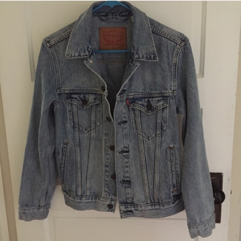 Classic Levi’s trucker jacket